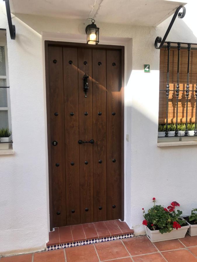 El Cortijuelo. Magnificent Triplex Terraced House With Rooftop Of 18M2, Overlooking The Sea. Parking Torremolinos Exterior foto