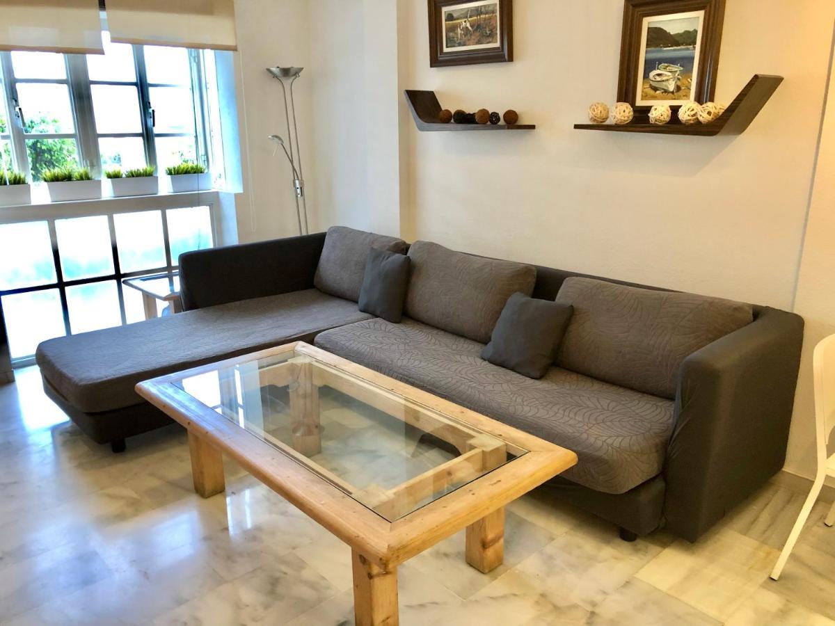 El Cortijuelo. Magnificent Triplex Terraced House With Rooftop Of 18M2, Overlooking The Sea. Parking Torremolinos Exterior foto