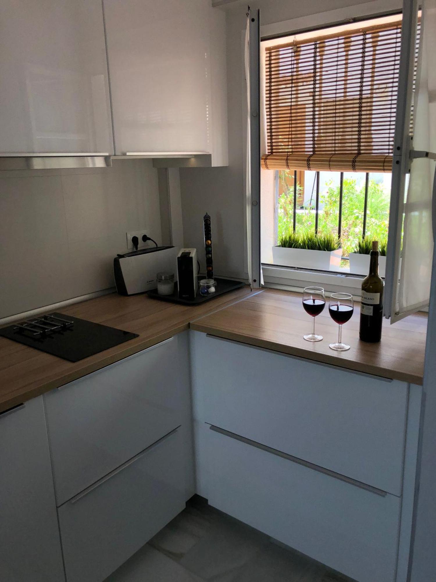 El Cortijuelo. Magnificent Triplex Terraced House With Rooftop Of 18M2, Overlooking The Sea. Parking Torremolinos Exterior foto