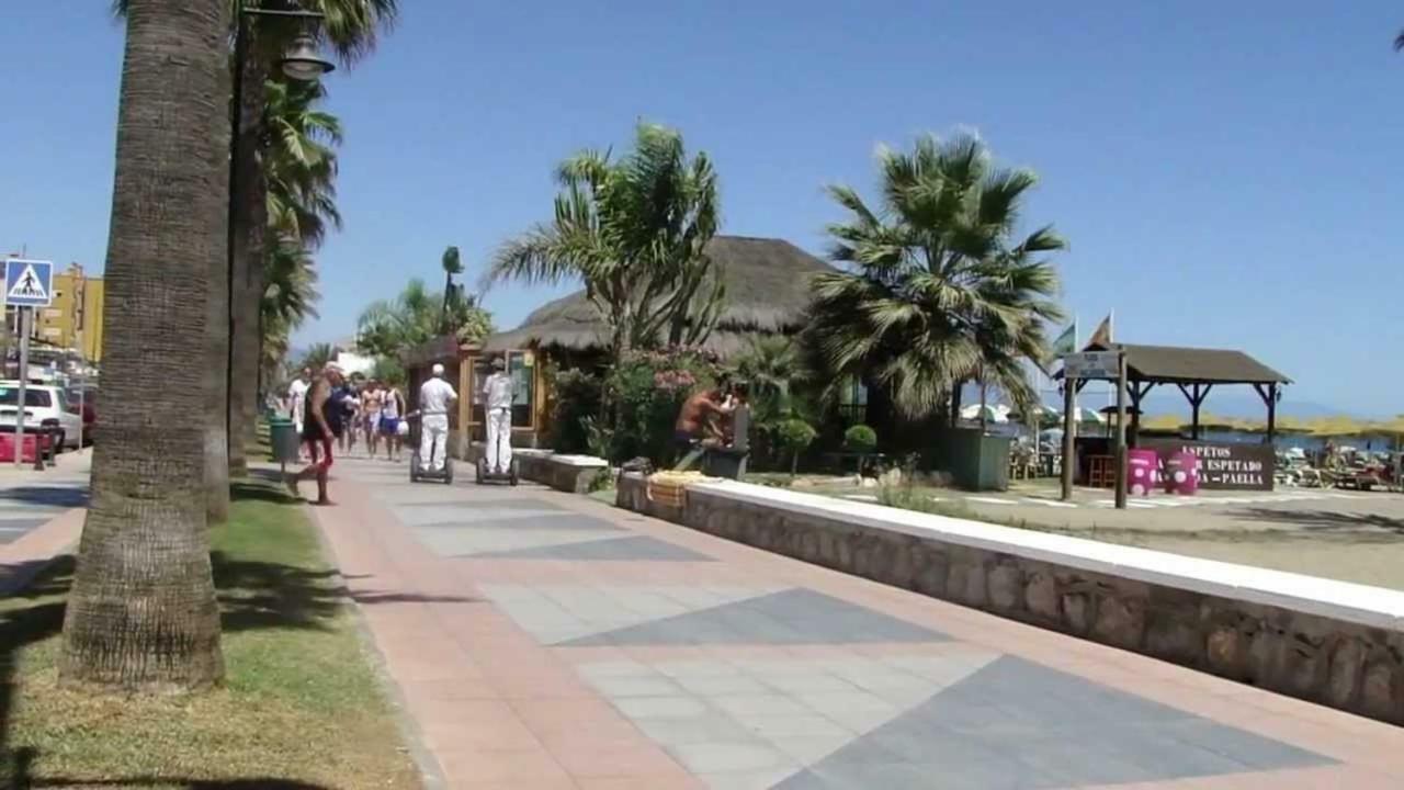 El Cortijuelo. Magnificent Triplex Terraced House With Rooftop Of 18M2, Overlooking The Sea. Parking Torremolinos Exterior foto